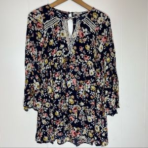 Umgee Criss cross Floral Tunic Dress bell sleeves Sz S